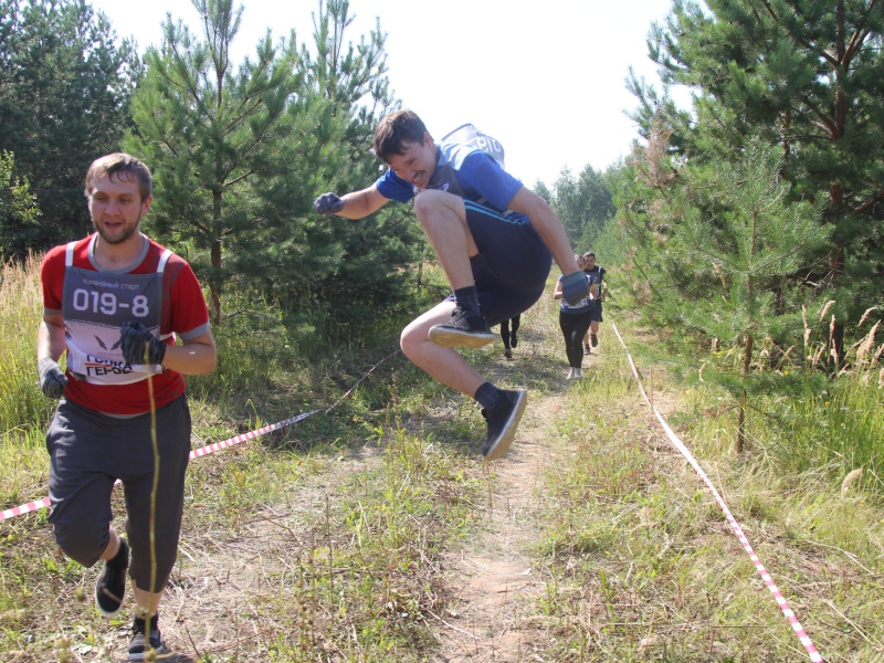 Фото 4. Спортивные приключения героев Каскад-ГРУП
