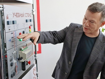 Фото 4. Налаживаем связи. Деловой визит представителей Донецкого национального технического университета Фото 4. Налаживаем связи. Деловой визит представителей Донецкого национального технического университета