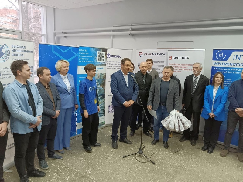 Фото 1. В Чувашском госуниверситете прошел Фестиваль технологий будущего Фото 1. В Чувашском госуниверситете прошел Фестиваль технологий будущего