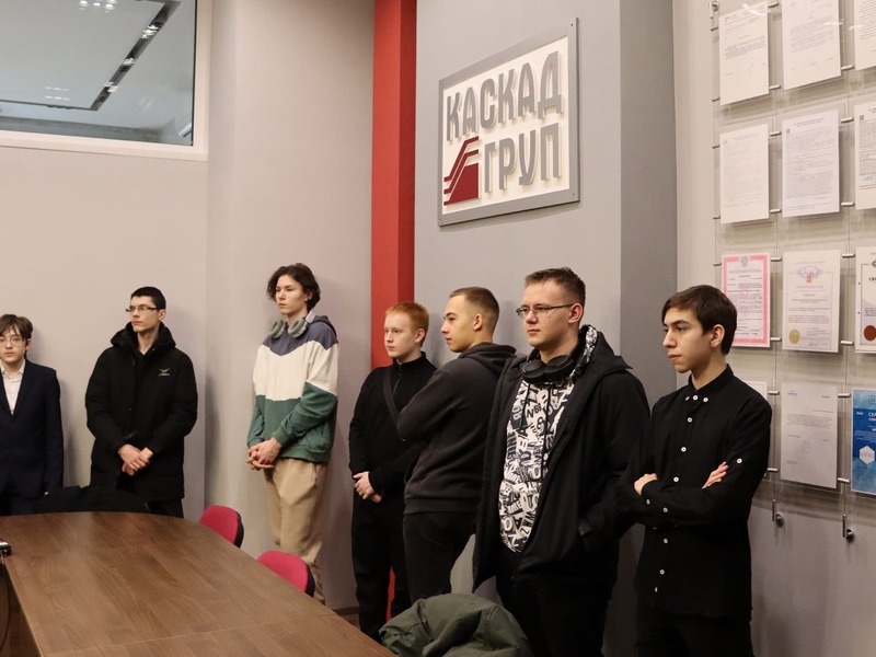 Фото 4. В Каскад-ГРУП провели экскурсию для первокурсников ЧЭМК Фото 4. В Каскад-ГРУП провели экскурсию для первокурсников ЧЭМК
