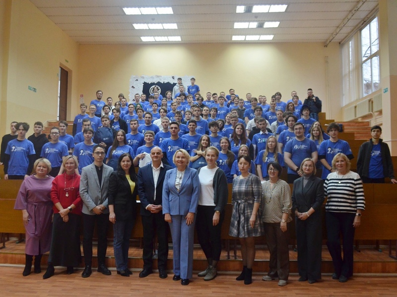 Фото 6. НПО «Каскад-ГРУП» поддержал таланты на конкурсе «Машина Голдберга»