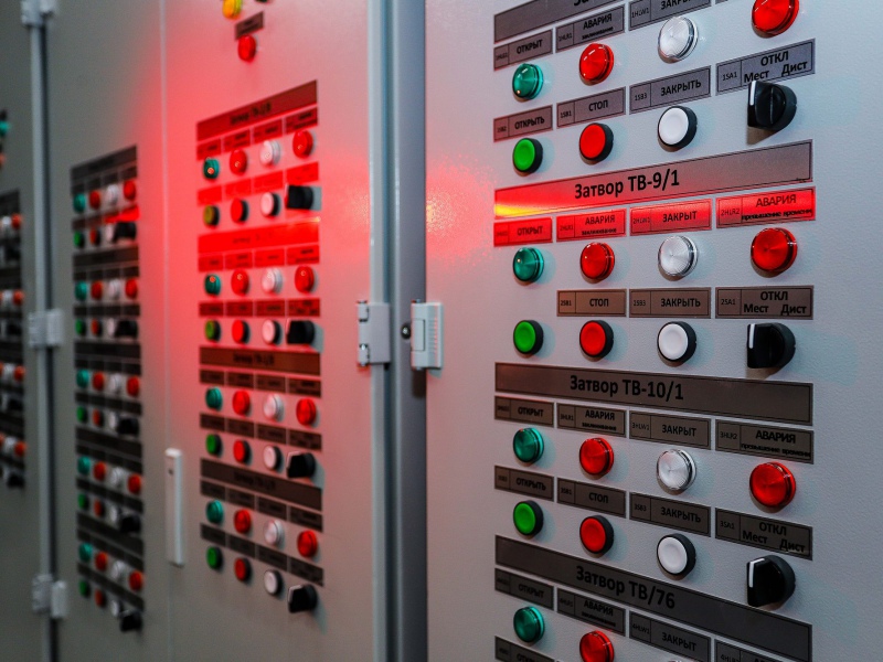 Фото 3. Комплектные шкафы автоматики cерии КША-01Р (для систем управления) Фото 3. Комплектные шкафы автоматики cерии КША-01Р (для систем управления)